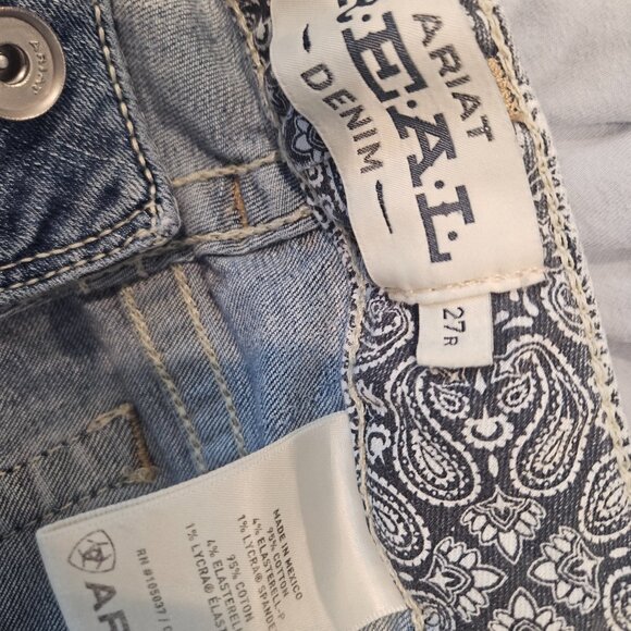 Jeans - Picture 4 of 4